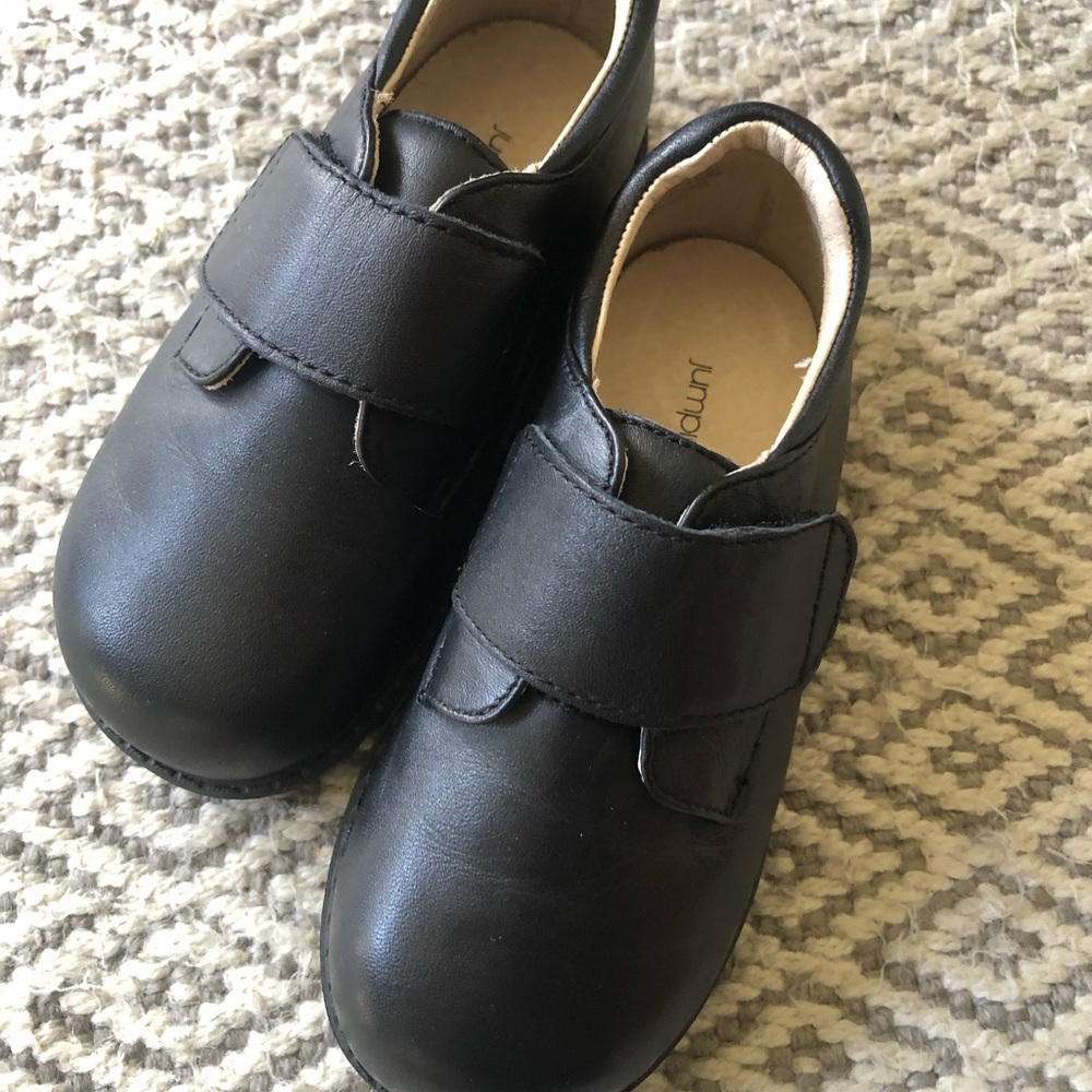 Toddler Boy black leather dress shoes. Velcro.  Size 5 1/2. Never Worn